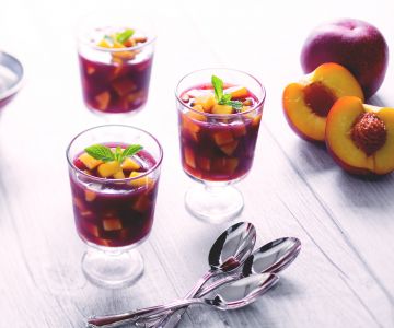 Koude perzikbekers met Dolcetto