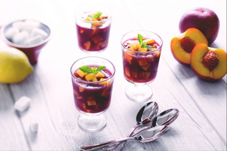 Koude perzikbekers met Dolcetto