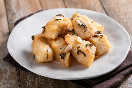 Zoetzure kabeljauw op Ligurische wijze