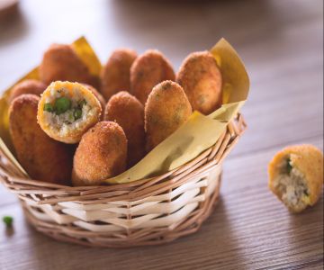 Kip-en-erwtenkroketten
