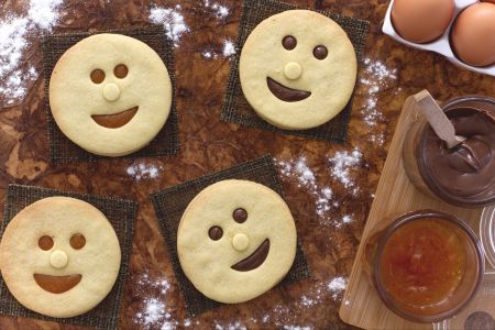 Koekjes Gezichtjes met Chocolade en Jam