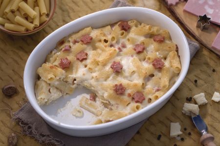 Gegratineerde rigatoni met mortadella sterren