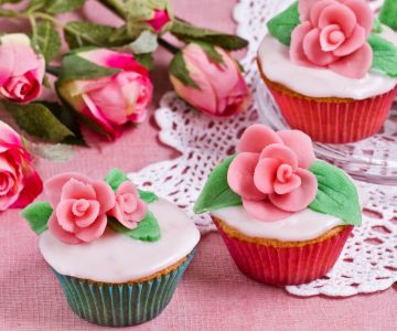 Rozen Cupcake