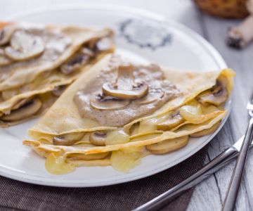 Pannenkoeken met champignonroom en fontina