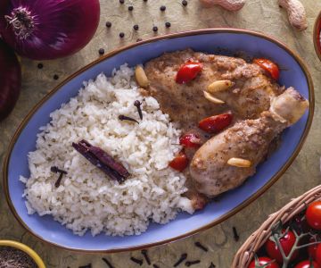 Kruidige Kip en Pindastoofpot