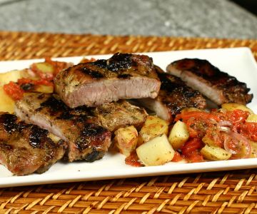 Gekruide ribbetjes met citrusglazuur