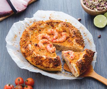 Bladerdeeg met zwaardvis en garnalen