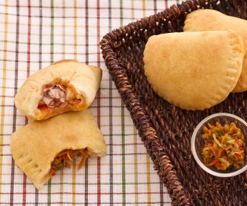 Mini gebakken calzones