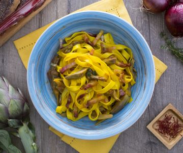 Fettuccine met artisjokken en spek