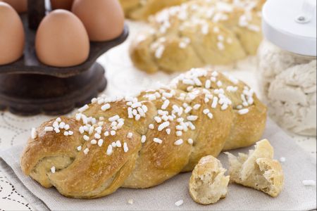 Vlechtbroodjes met zuurdesem