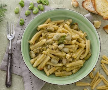 Casarecce met tuinbonenpuree