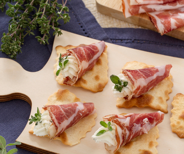 Gevulde Capocollo Kegel op Klassieke Vellen