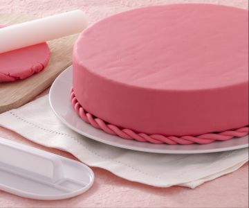 Hoe een taart met fondant te bedekken