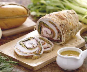 Koude kalkoenbraadstuk