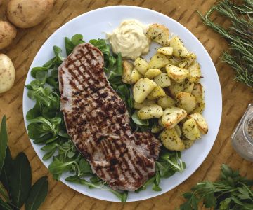 Paillard met aardappelen en komijnmayonaise