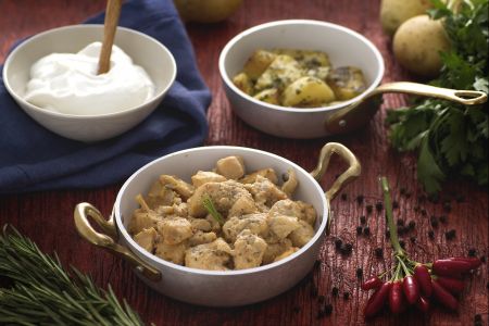 Kipstoofpot met yoghurt