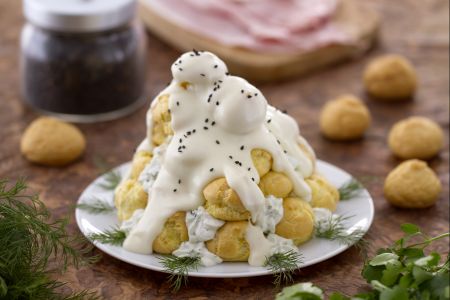 Hartige profiteroles met gruyèrecrème