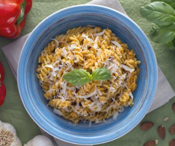 Fusilli met paprikapesto