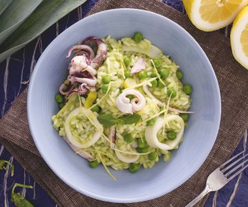 Risotto met munt, erwten en inktvis