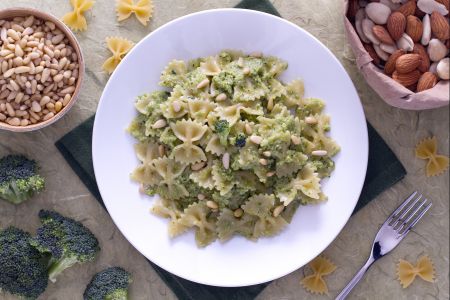 Broccolipestopasta