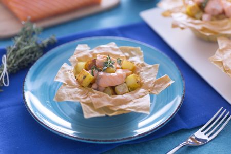 Filodeegbakjes met zalm en courgettecrème