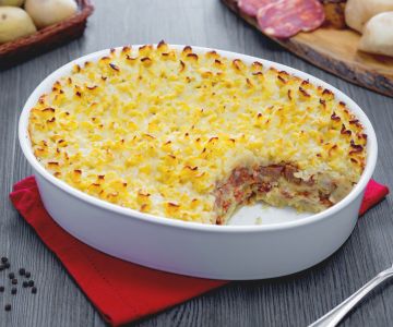 Aardappelgâteau met soppressata en gerookte provola