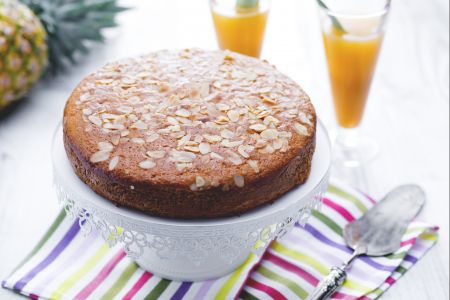 Sapcentrifuge en taart met schillen