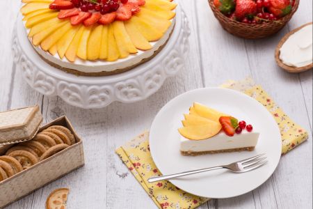 Lactosevrije en glutenvrije perzik cheesecake