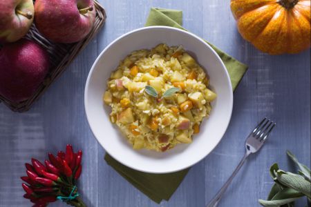 Risotto met appels, pittige pompoen en salie