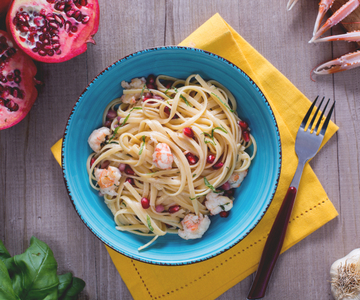 Bavette met garnalen en granaatappel