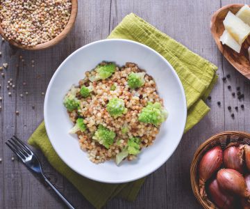 Fregola met romanesco broccoli
