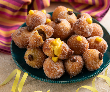 Zeppole met twee crèmes