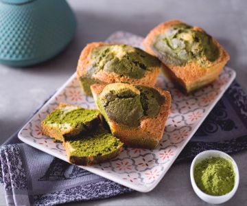 Matcha-thee cake