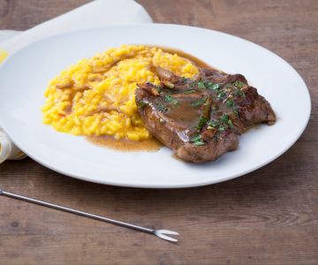 Ossobuco op Milanees met gele risotto