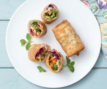 Vegetarische filodeegrolletjes