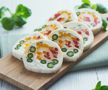 Broodrolletjes met groenten en geitenkaas