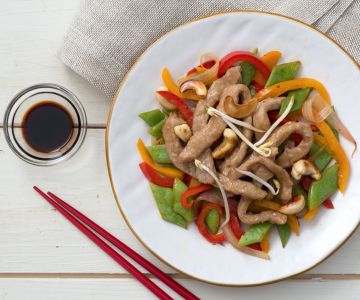 Kalfsreepjes met knapperige groenten