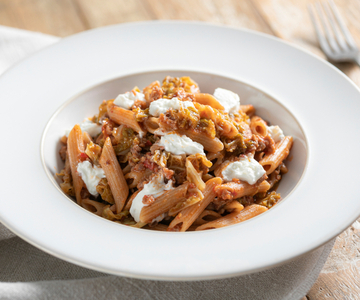 Pasta met savooikool en worst