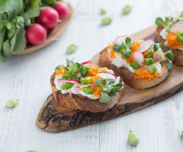 Bruschetta met burrata en groenten
