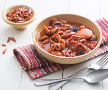 Gestoofde kleine octopussen