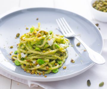 Troccoli met pesto van tuinbonen