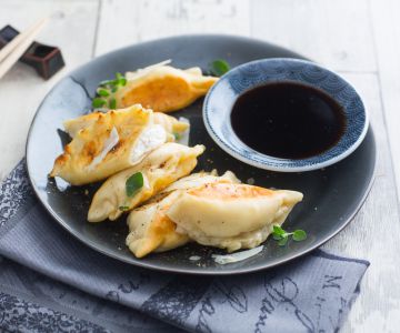 Gyoza cacio e pepe