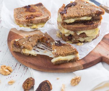 Toast met vijgen, walnoten en Bettelmatt