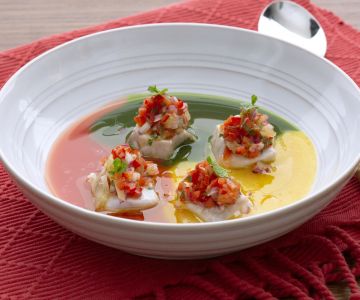 Ceviche van amberjack met gepureerde cherrytomaatjes