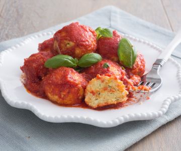 Ricottaballetjes met saus