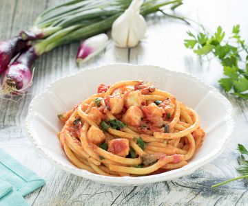 Bigoli met ragù van sint-jakobsschelpen