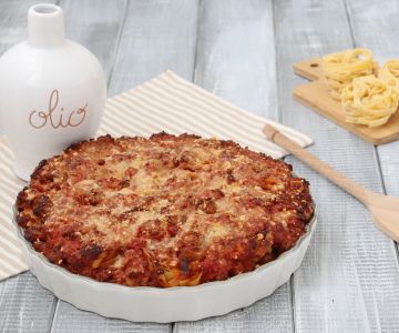 Tagliatellenestjes met Italiaanse worst-ragù