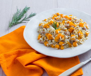 Risotto met pompoen en salsiccia
