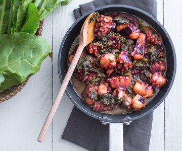 Octopusstoofpot met bladgroenten