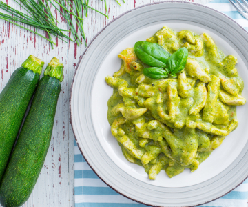 Kip met courgettecrème